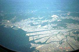 広島市上空