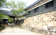 松江城一之門